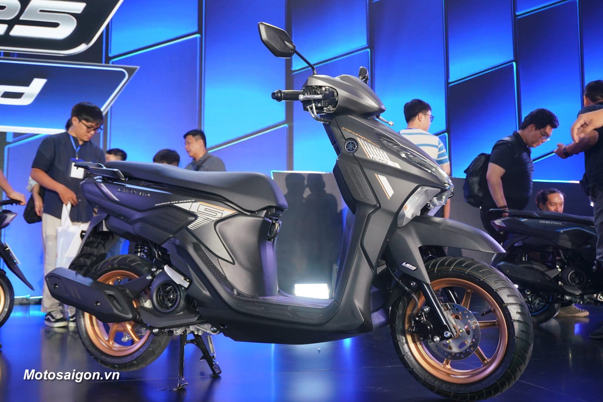 Bagasi luas dan desain ban 12 inci pada Yamaha Gear 125 Hybrid 2026 (Photo: Yamaha)