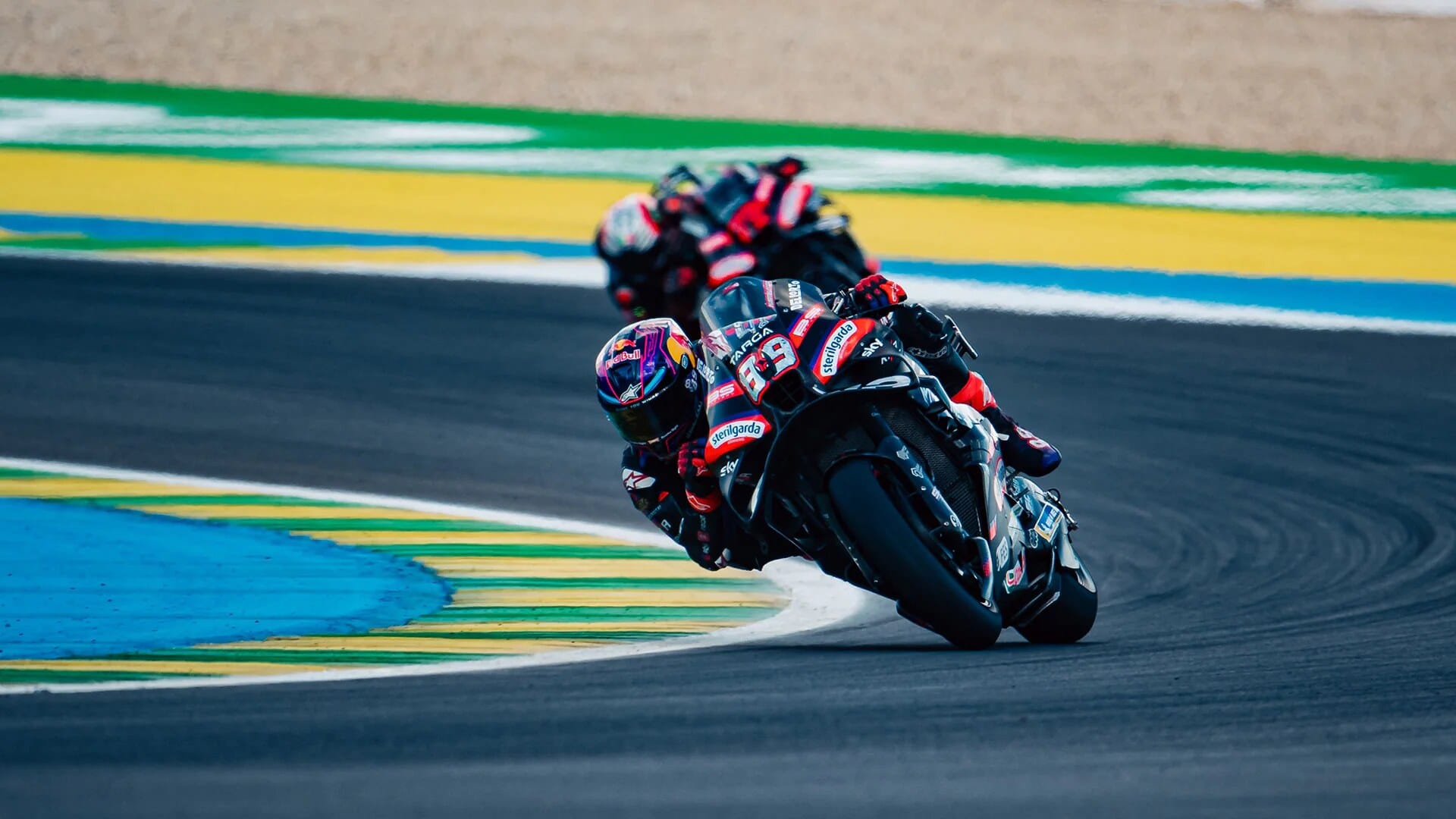 Fabio Di Giannantonio pembalap VR46 Racing saat memberikan keterangan pers mengenai persaingan dengan Aprilia di MotoGP 2026