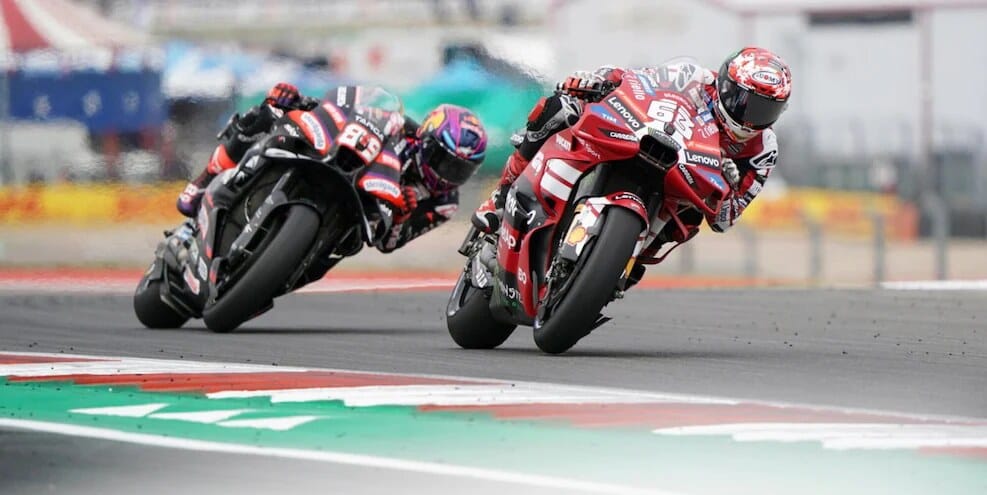 Francesco Bagnaia dan Jorge Martin di paddock Sirkuit Balaton Park