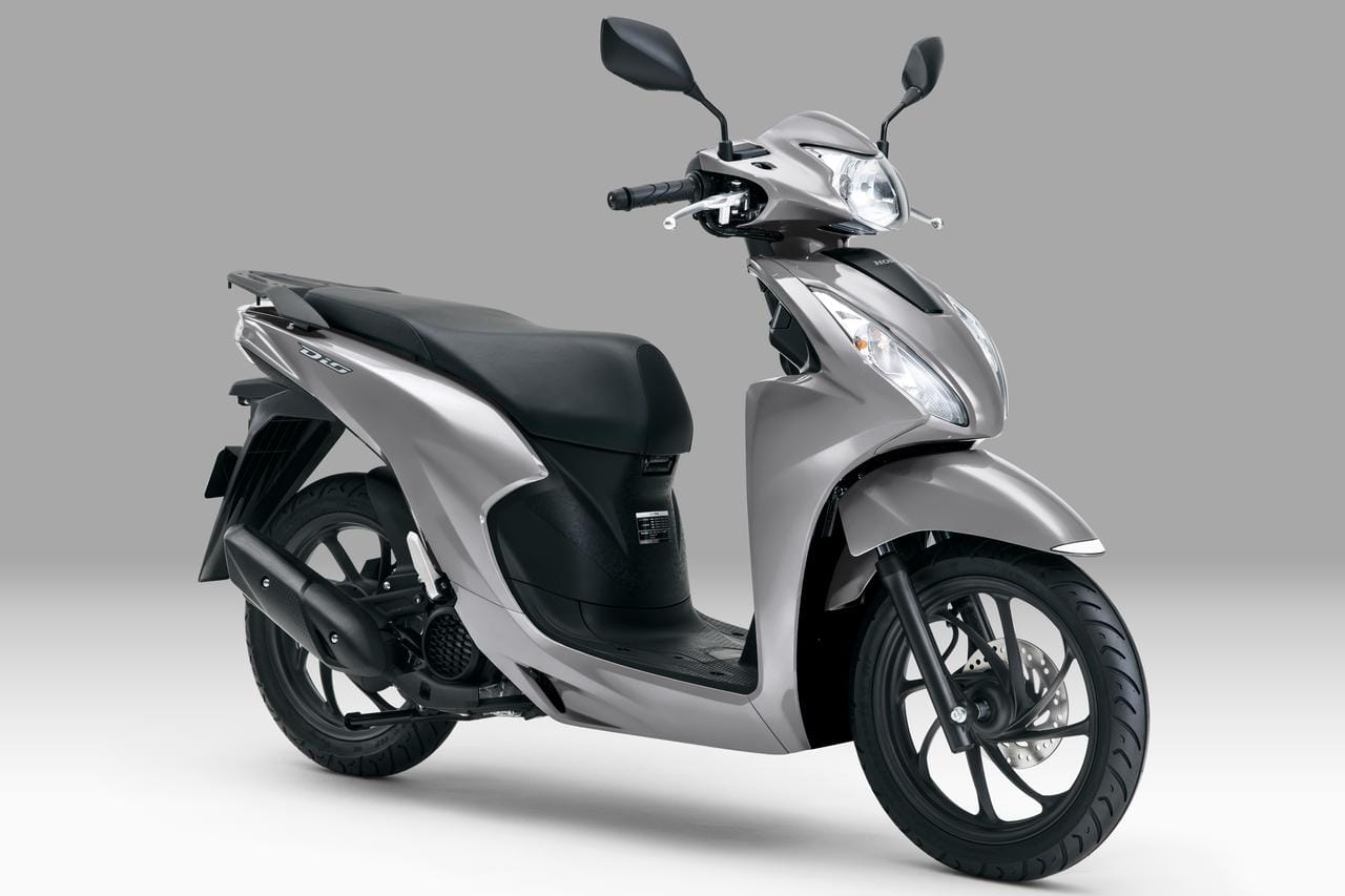 Honda Dio110 Basic 2026 warna perak matte tampak samping (Photo: Honda)