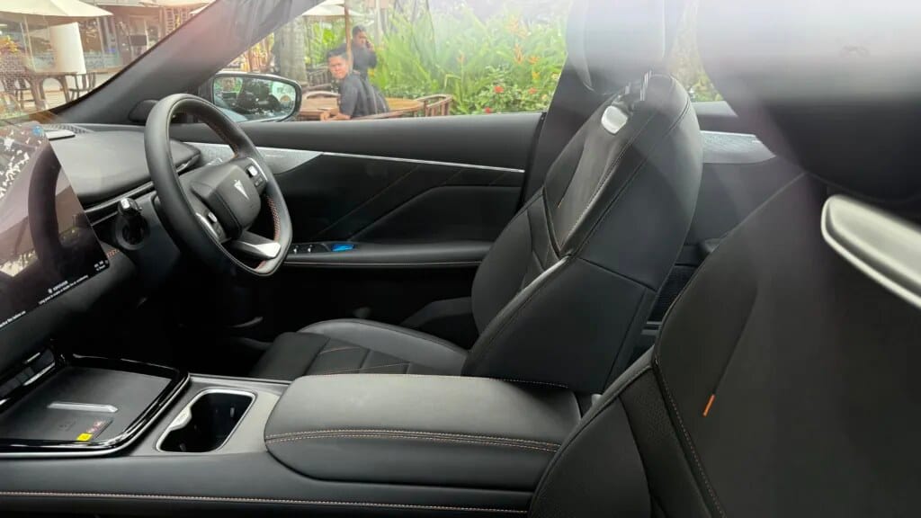 Interior kabin Deepal S05 REEV