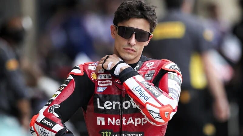 Marc Marquez saat memberikan keterangan pers mengenai kondisi fisiknya menjelang balapan di MotoGP Hungaria 2026