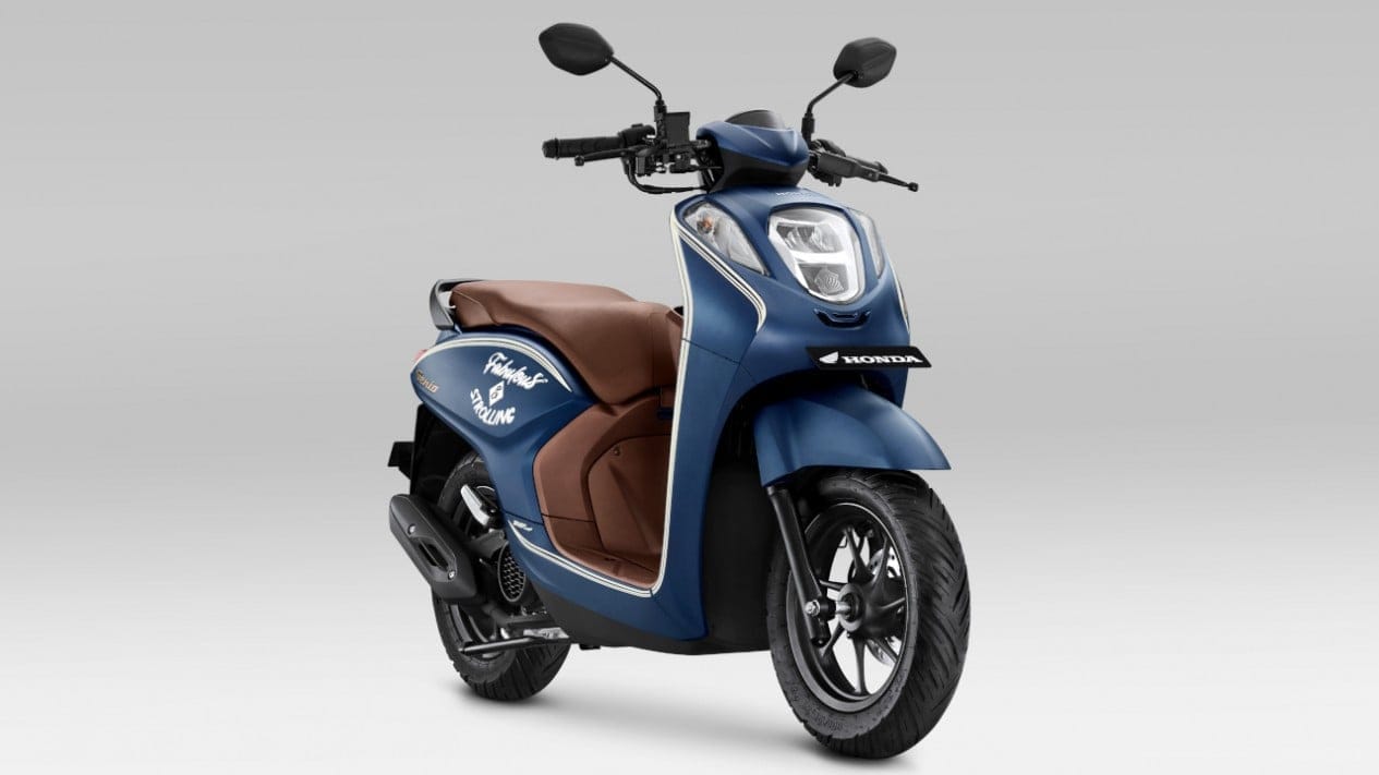 Skutik entry level Honda Genio warna Fabulous Matte Blue yang cocok untuk mahasiswa dengan desain unik dan harga terjangkau.
