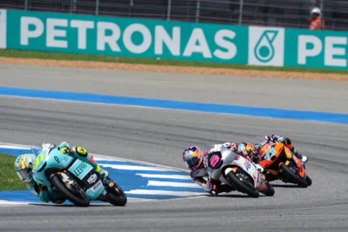 Veda Ega Pratama (9) di Moto3 Thailand 2026. (Honda Team Asia)