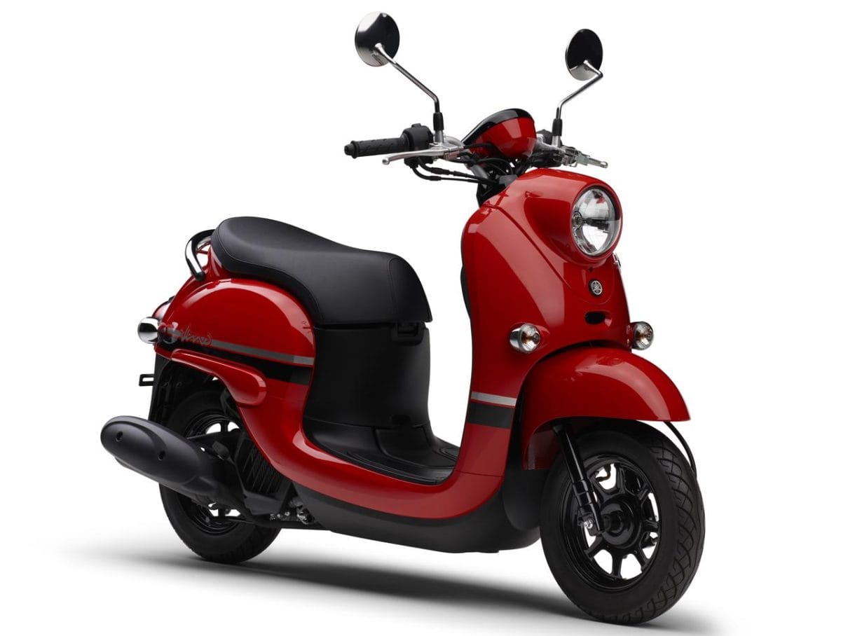 Yamaha Vino 2026 motor 50cc dengan desain klasik warna merah